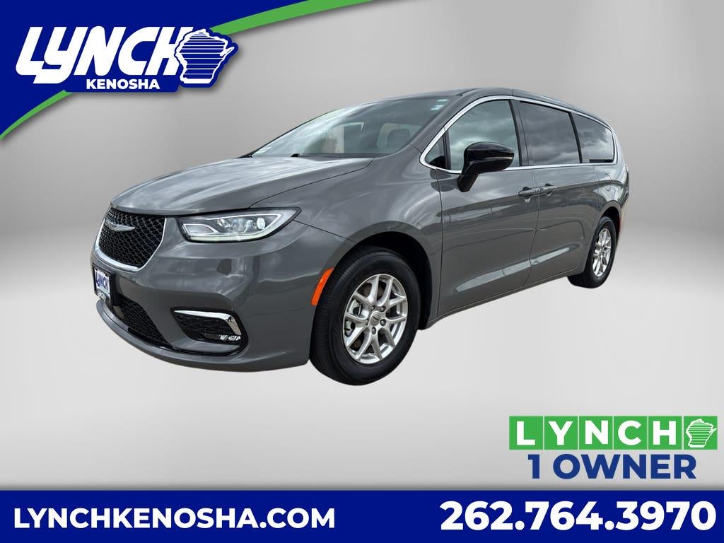 2025 Chrysler PACIFICA SELECT in None — front three-quarter view